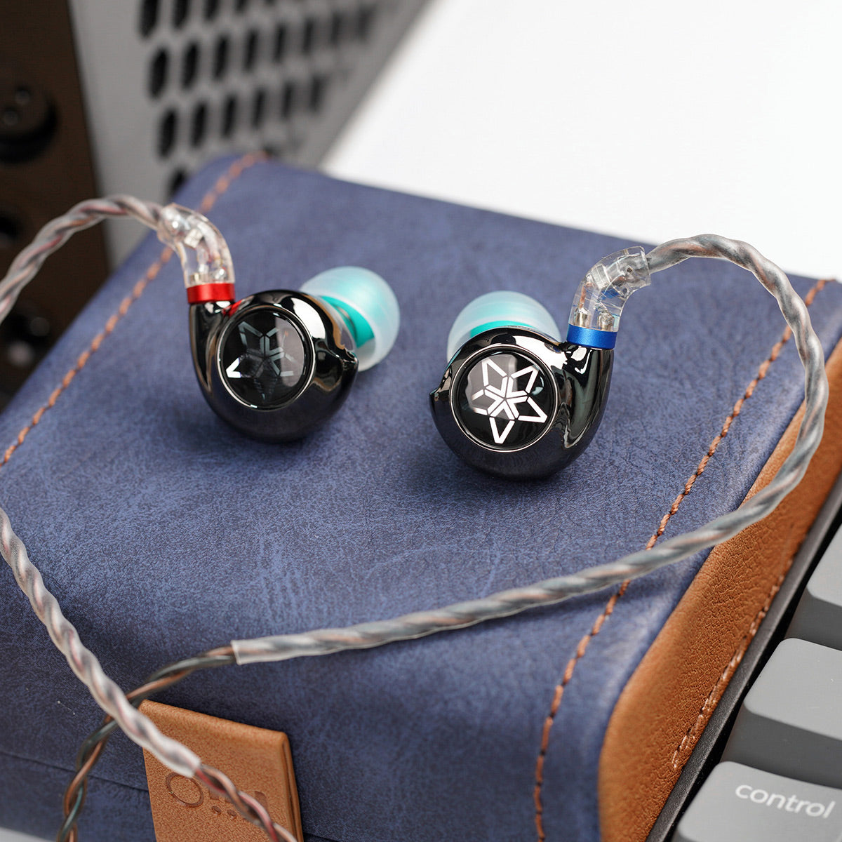 Audifonos Fiio FH11 Dual Driver Hibrido