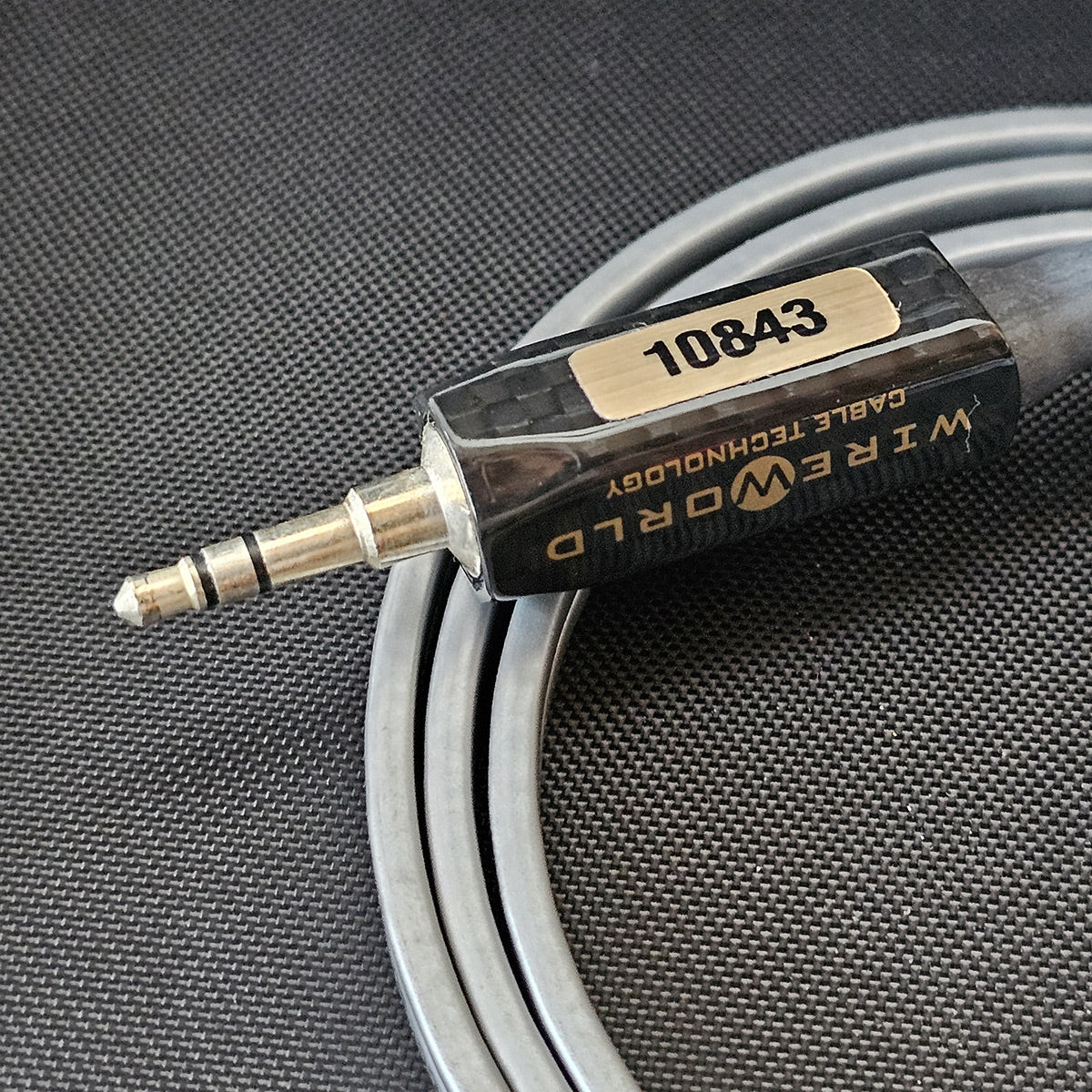 Cable Wireworld Nano Platinum Eclipse Mini 3.5mm a 2 RCA Platinum Series Pen